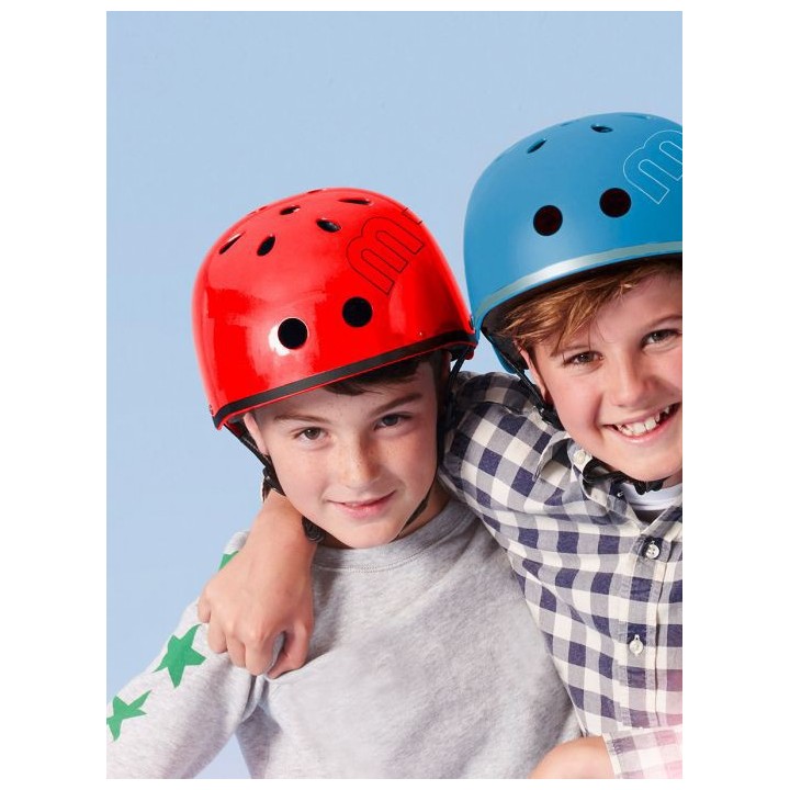 Casque rouge brillant