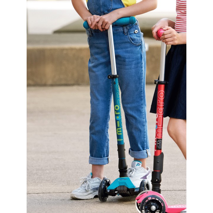 Trottinette Maxi Micro Deluxe pliable Bleu roues LED
